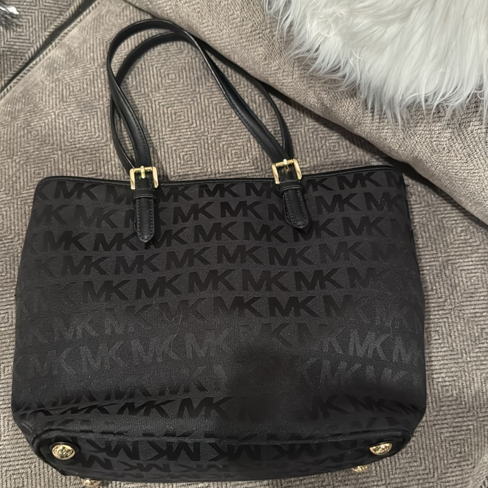 Michael Kors Jet Set Solid Black Medium Multi Poc… - image 8